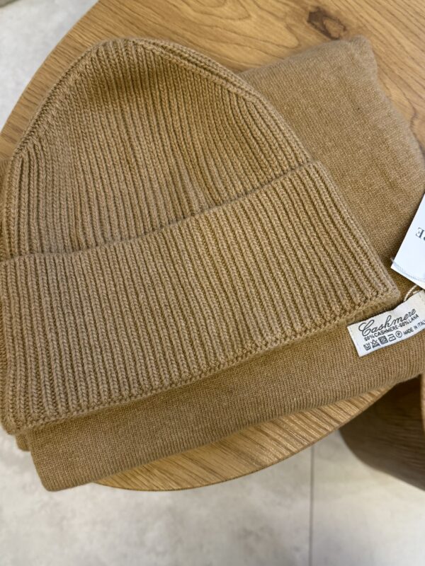 Komplet czapka i szalik