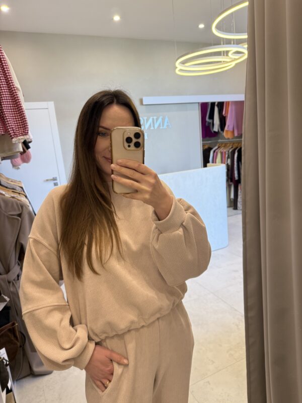 Komplet dresowy sztruksowy beżowy